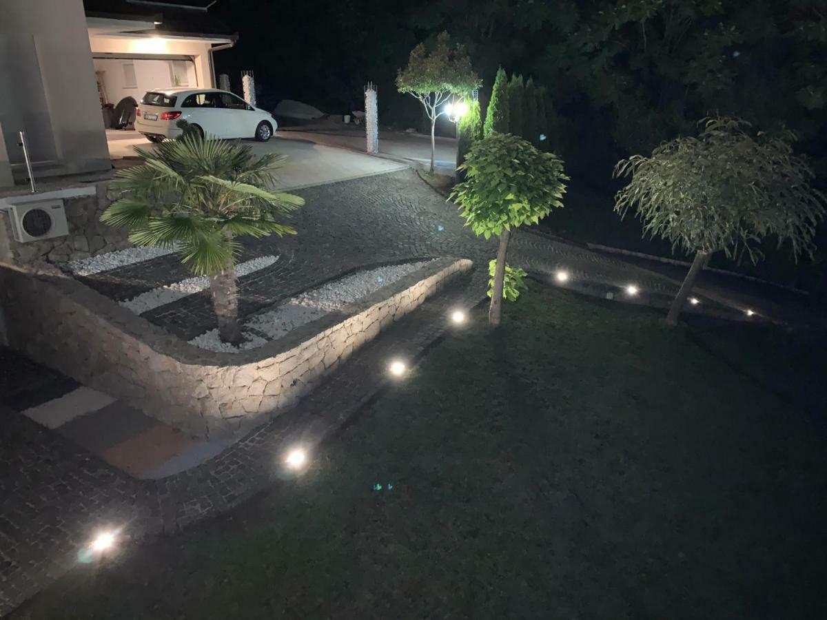 Ferienhaus Siroki Brijeg Exterior photo